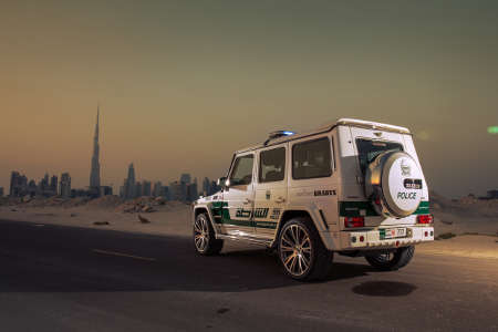 Brabus B63S- 700 Widestar Dubai Police